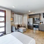 Music City Modern